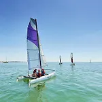 100m De La Pour 2 Adultes 2 Enfants * La Baule