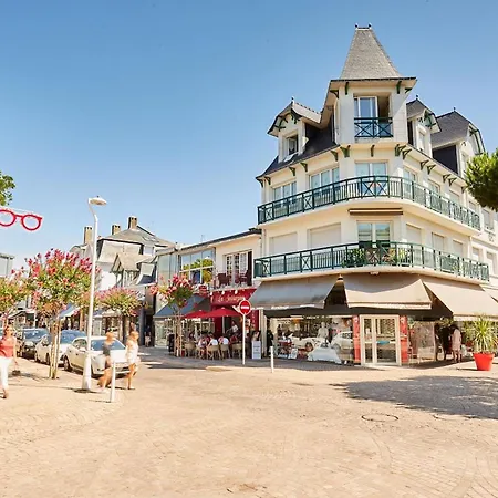 100m De La Pour 2 Adultes 2 Enfants דירה La Baule